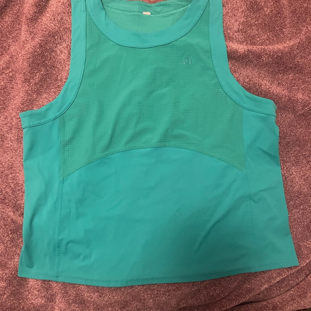 Lululemon workout tank